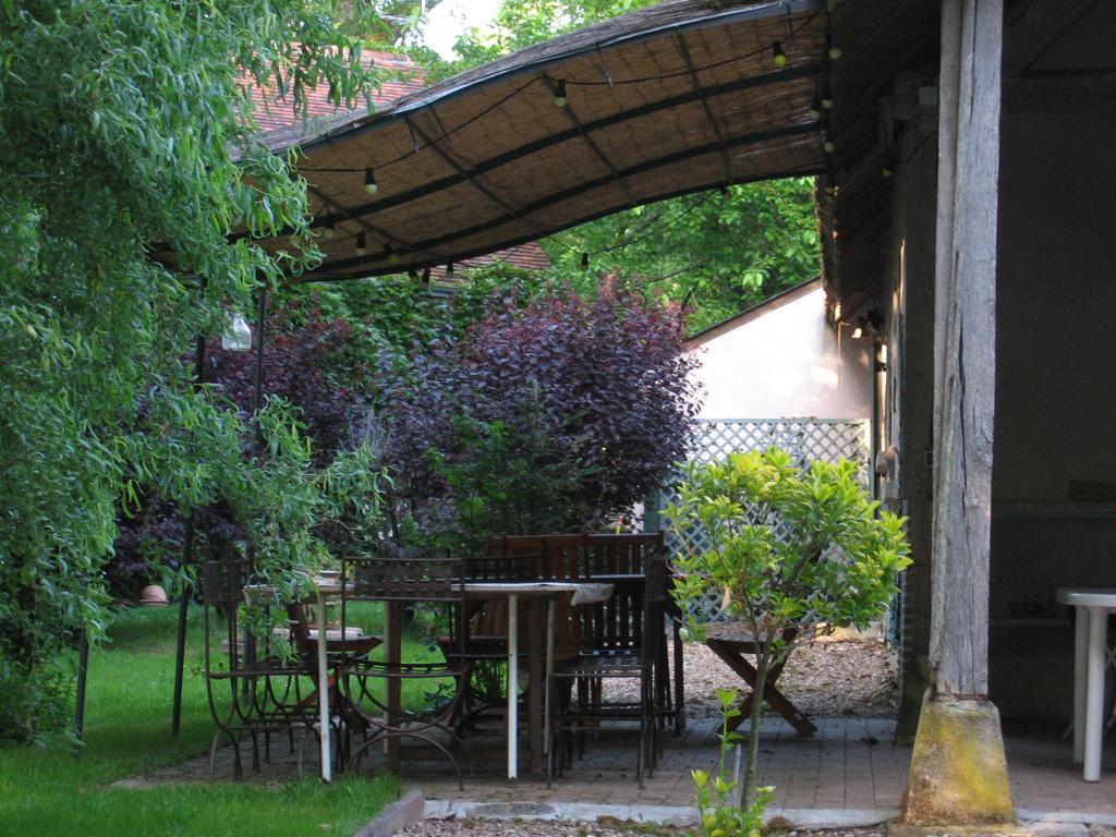 Logis De La Paqueraie Bed & Breakfast Saint-Branchs Ngoại thất bức ảnh