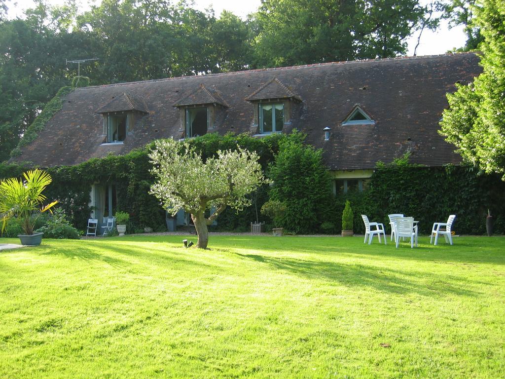 Logis De La Paqueraie Bed & Breakfast Saint-Branchs Ngoại thất bức ảnh