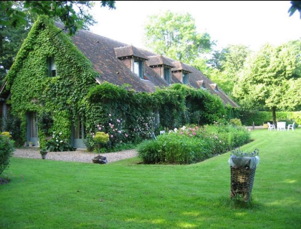 Logis De La Paqueraie Bed & Breakfast Saint-Branchs Ngoại thất bức ảnh
